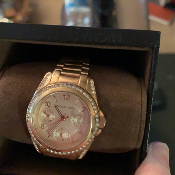 Michael Kors watch - Picture 2 of 5